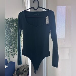 abercrombie dark green Long Sleeve Bodysuit